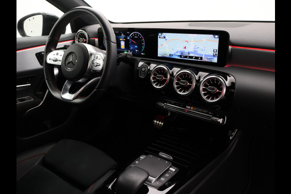 Mercedes-Benz A-Klasse 250e 218 PK SEDAN + PANORAMA | SFEERVERLICHTING | APPLE CARPLAY | MEMORY | STOELVERWARMING