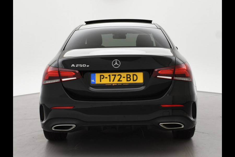 Mercedes-Benz A-Klasse 250e 218 PK SEDAN + PANORAMA | SFEERVERLICHTING | APPLE CARPLAY | MEMORY | STOELVERWARMING
