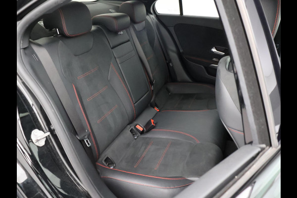 Mercedes-Benz A-Klasse 250e 218 PK SEDAN + PANORAMA | SFEERVERLICHTING | APPLE CARPLAY | MEMORY | STOELVERWARMING
