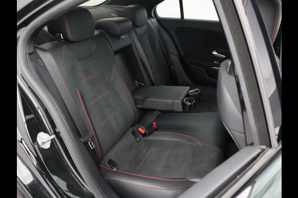 Mercedes-Benz A-Klasse 250e 218 PK SEDAN + PANORAMA | SFEERVERLICHTING | APPLE CARPLAY | MEMORY | STOELVERWARMING