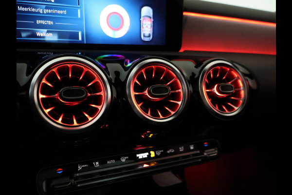 Mercedes-Benz A-Klasse 250e 218 PK SEDAN + PANORAMA | SFEERVERLICHTING | APPLE CARPLAY | MEMORY | STOELVERWARMING