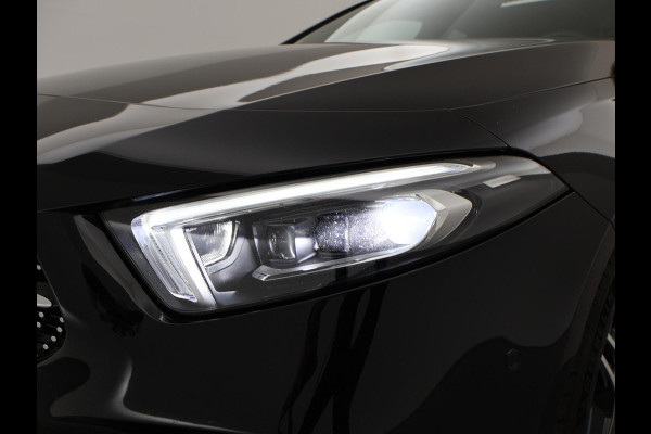 Mercedes-Benz A-Klasse 250e 218 PK SEDAN + PANORAMA | SFEERVERLICHTING | APPLE CARPLAY | MEMORY | STOELVERWARMING