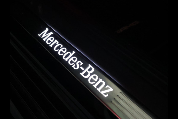 Mercedes-Benz A-Klasse 250e 218 PK SEDAN + PANORAMA | SFEERVERLICHTING | APPLE CARPLAY | MEMORY | STOELVERWARMING