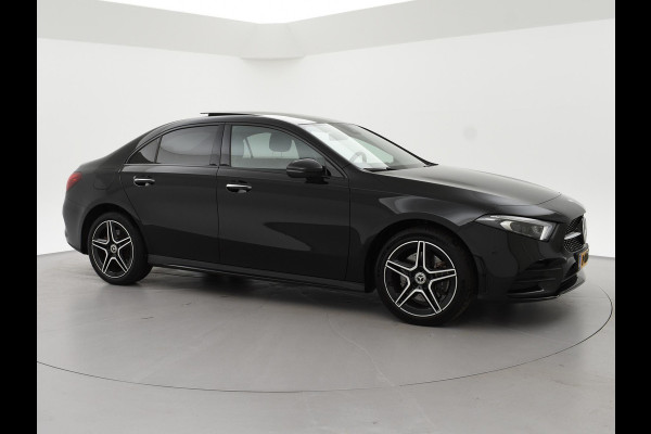 Mercedes-Benz A-Klasse 250e 218 PK SEDAN + PANORAMA | SFEERVERLICHTING | APPLE CARPLAY | MEMORY | STOELVERWARMING