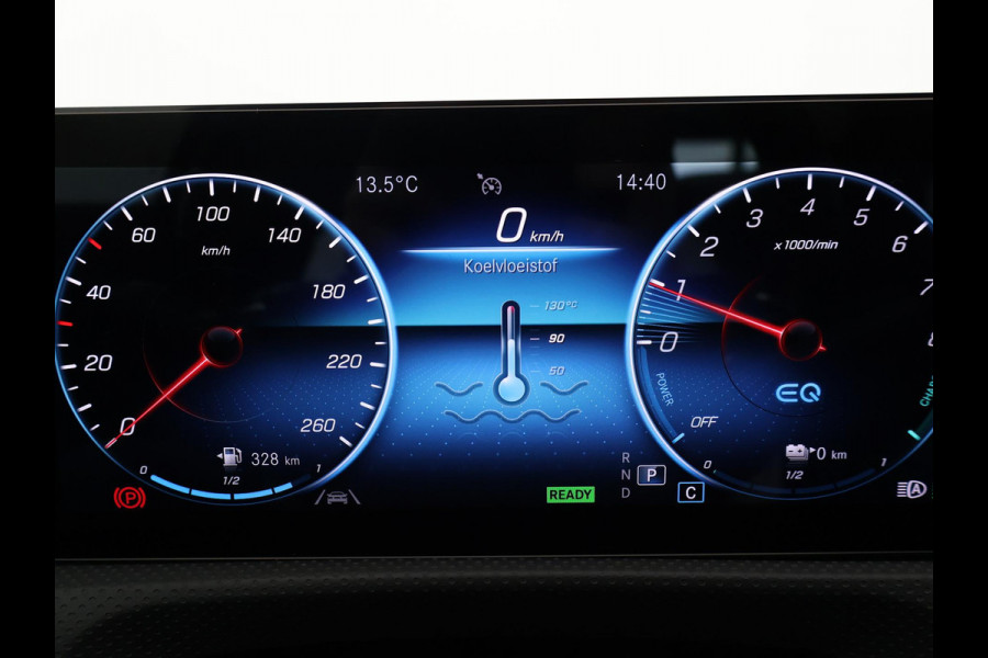 Mercedes-Benz A-Klasse 250e 218 PK SEDAN + PANORAMA | SFEERVERLICHTING | APPLE CARPLAY | MEMORY | STOELVERWARMING