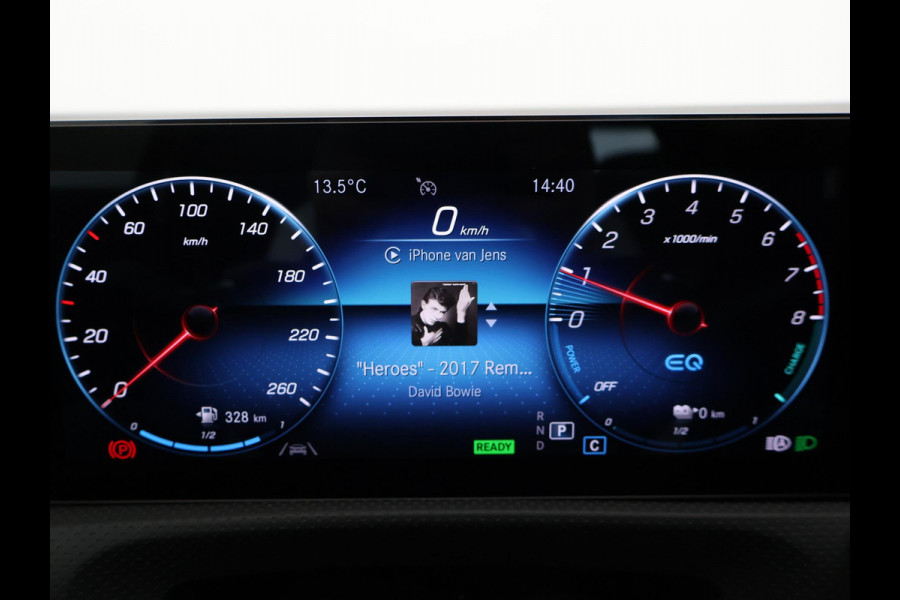 Mercedes-Benz A-Klasse 250e 218 PK SEDAN + PANORAMA | SFEERVERLICHTING | APPLE CARPLAY | MEMORY | STOELVERWARMING