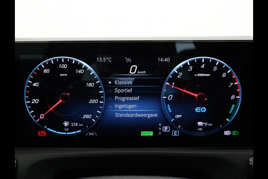 Mercedes-Benz A-Klasse 250e 218 PK SEDAN + PANORAMA | SFEERVERLICHTING | APPLE CARPLAY | MEMORY | STOELVERWARMING