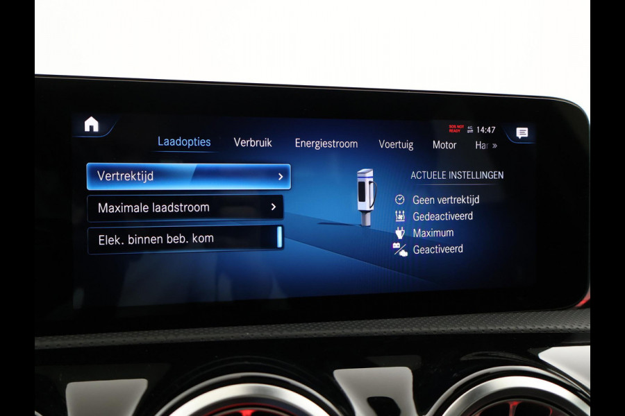 Mercedes-Benz A-Klasse 250e 218 PK SEDAN + PANORAMA | SFEERVERLICHTING | APPLE CARPLAY | MEMORY | STOELVERWARMING
