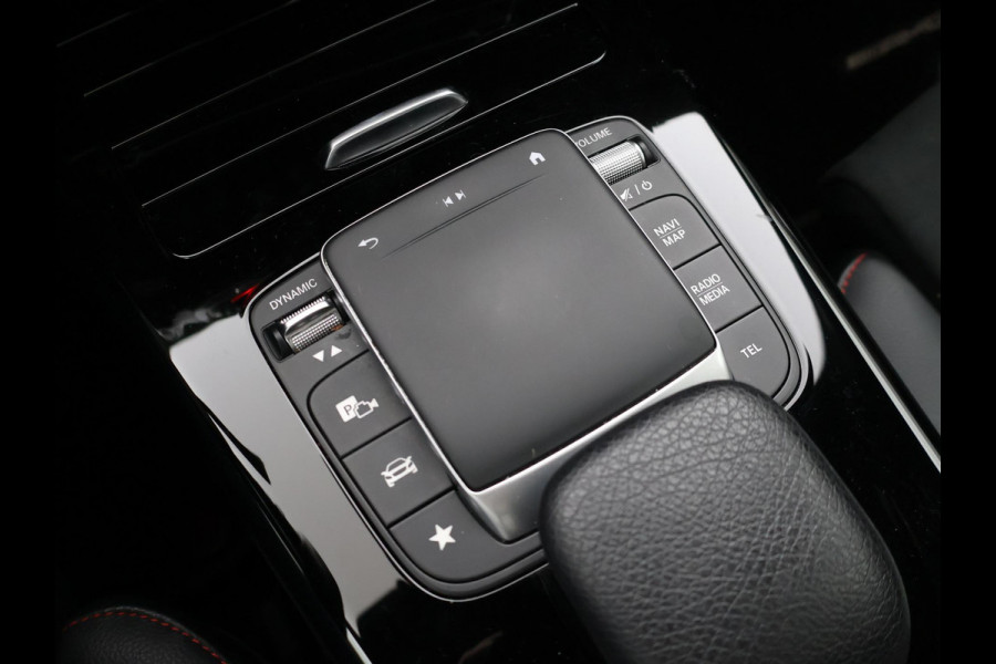Mercedes-Benz A-Klasse 250e 218 PK SEDAN + PANORAMA | SFEERVERLICHTING | APPLE CARPLAY | MEMORY | STOELVERWARMING