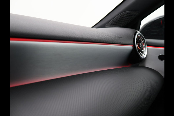 Mercedes-Benz A-Klasse 250e 218 PK SEDAN + PANORAMA | SFEERVERLICHTING | APPLE CARPLAY | MEMORY | STOELVERWARMING