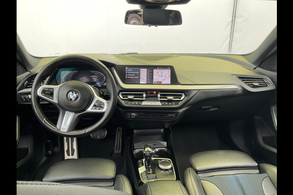 BMW 2 Serie Gran Coupé 218i M Sport Edition Pano.dak HUD Stoelverw. Carplay Alpinweiß DAB LED