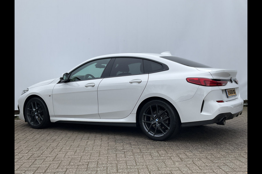 BMW 2 Serie Gran Coupé 218i M Sport Edition Pano.dak HUD Stoelverw. Carplay Alpinweiß DAB LED