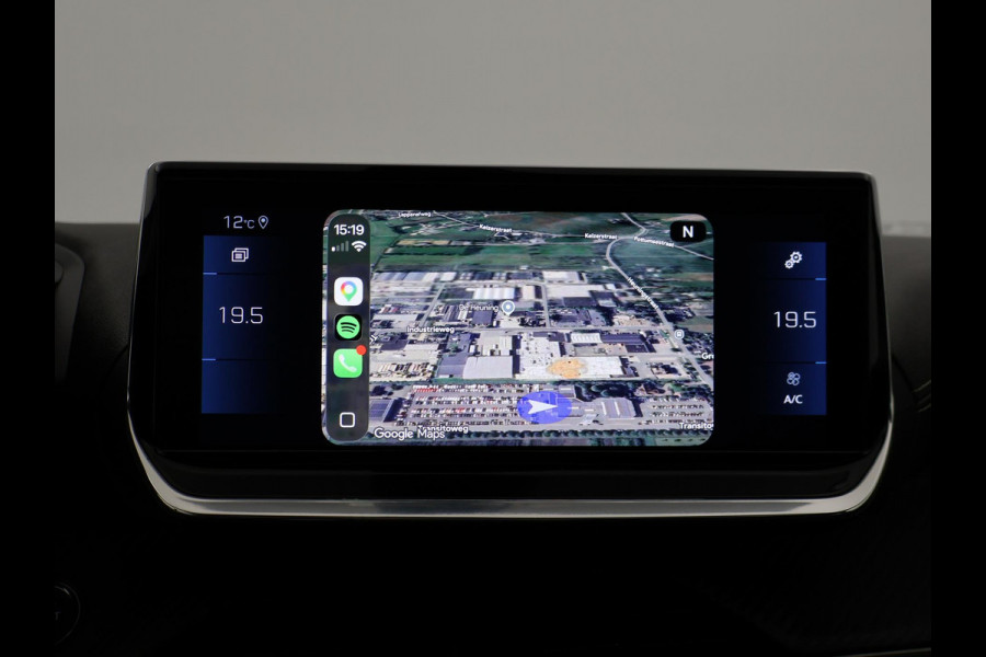 Peugeot 208 1.2 PT 130 PK AUT. GT-LINE + PANORAMA | SFEERVERL. | 3D COCKPIT | STOELVERW. | APPLE CARPLAY | CAMERA