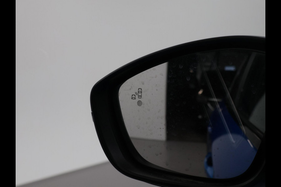 Peugeot 208 1.2 PT 130 PK AUT. GT-LINE + PANORAMA | SFEERVERL. | 3D COCKPIT | STOELVERW. | APPLE CARPLAY | CAMERA