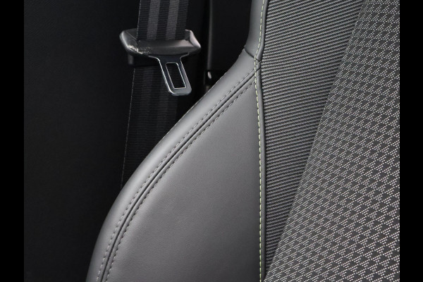 Peugeot 208 1.2 PT 130 PK AUT. GT-LINE + PANORAMA | SFEERVERL. | 3D COCKPIT | STOELVERW. | APPLE CARPLAY | CAMERA