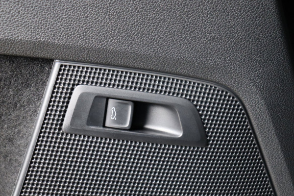 Škoda Kodiaq 1.5 TSI Sportline Business org.NL stoelverw el.klep trekhaak canton