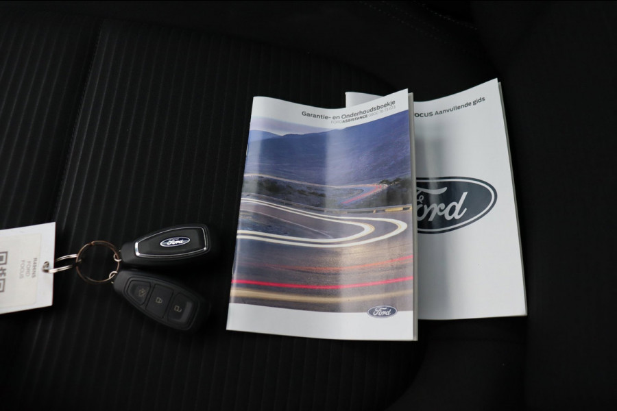 Ford Focus 1.0 EB Hybrid Titanium Style org.NL stoel+raamverw. camera