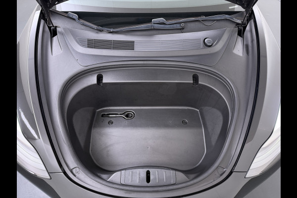 Tesla Model 3 SR+ 325PK LFP-Accu SOH 95% AutoPilot Leer Pano-Dak Adaptive Cruise Camera's Elektr.-Stuur+Stoelen+Spiegels+Geheugen+Easy-Entry+V Ecc Navi Led DAB Voorverwarmen interieur via App Keyless One-Pedal-Drive 1e Eigenaar Origineel Nederlandse Auto Fabrieksgarantie op Accu en motor tot 8-12-2028