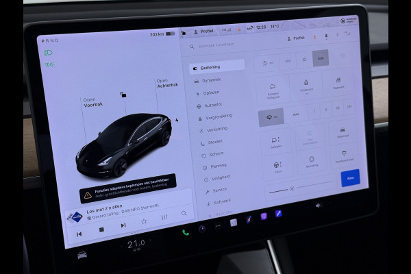 Tesla Model 3 SR+ 325PK LFP-Accu SOH 95% AutoPilot Leer Pano-Dak Adaptive Cruise Camera's Elektr.-Stuur+Stoelen+Spiegels+Geheugen+Easy-Entry+V Ecc Navi Led DAB Voorverwarmen interieur via App Keyless One-Pedal-Drive 1e Eigenaar Origineel Nederlandse Auto Fabrieksgarantie op Accu en motor tot 8-12-2028
