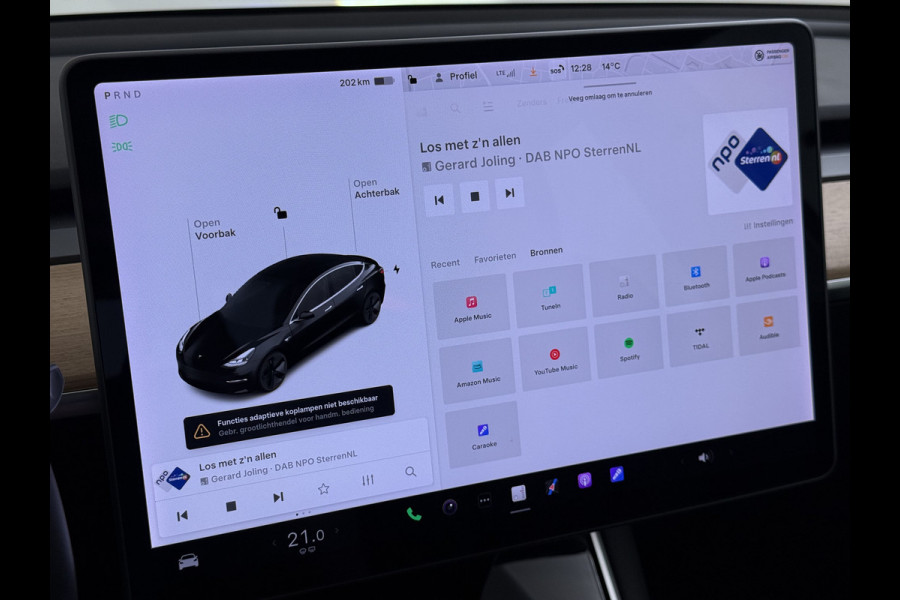 Tesla Model 3 SR+ 325PK LFP-Accu SOH 95% AutoPilot Leer Pano-Dak Adaptive Cruise Camera's Elektr.-Stuur+Stoelen+Spiegels+Geheugen+Easy-Entry+V Ecc Navi Led DAB Voorverwarmen interieur via App Keyless One-Pedal-Drive 1e Eigenaar Origineel Nederlandse Auto Fabrieksgarantie op Accu en motor tot 8-12-2028