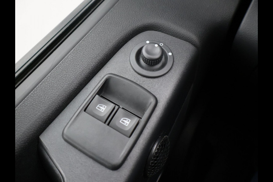 Renault Trafic 2.0 DCI L2H1 DUBBEL CABINE + ROOD LEDER | LMV | PREMIUM AUDIO | APPLE CARPLAY | LED | NAVIGATIE | DAB