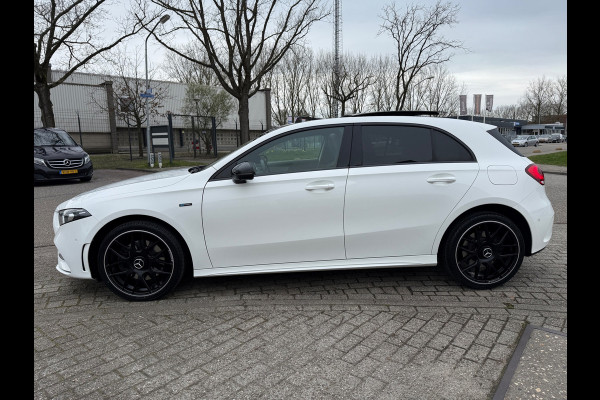 Mercedes-Benz A-Klasse 250 e HYBRID 2021 262PK AMG Limited VOL-LUXE PANO