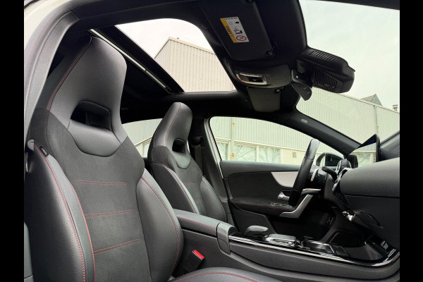 Mercedes-Benz A-Klasse 250 e HYBRID 2021 262PK AMG Limited VOL-LUXE PANO