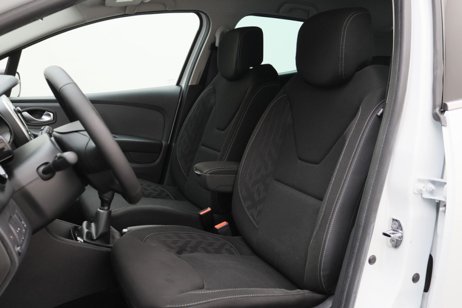 Renault Clio 0.9 TCe Limited Cruise, Apple Carplay, Keyless, PDC, 16"