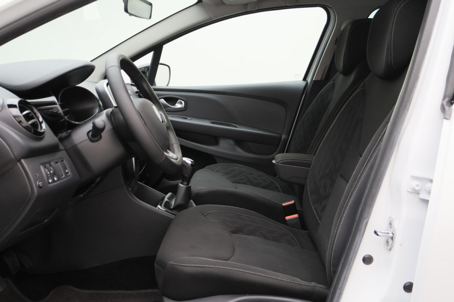 Renault Clio 0.9 TCe Limited Cruise, Apple Carplay, Keyless, PDC, 16"