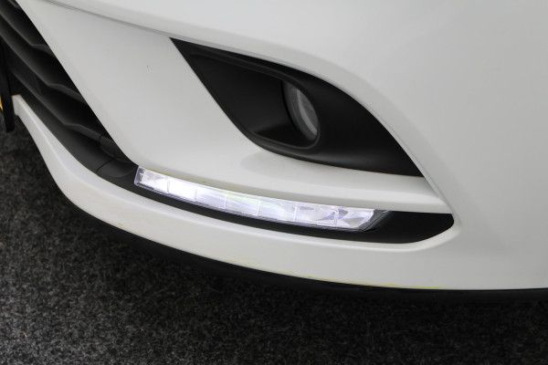 Renault Clio 0.9 TCe Limited Cruise, Apple Carplay, Keyless, PDC, 16"