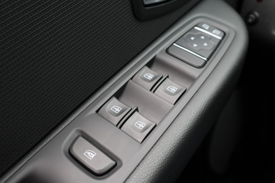 Renault Clio 0.9 TCe Limited Cruise, Apple Carplay, Keyless, PDC, 16"