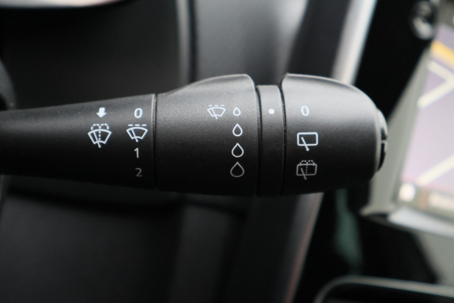 Renault Clio 0.9 TCe Limited Cruise, Apple Carplay, Keyless, PDC, 16"