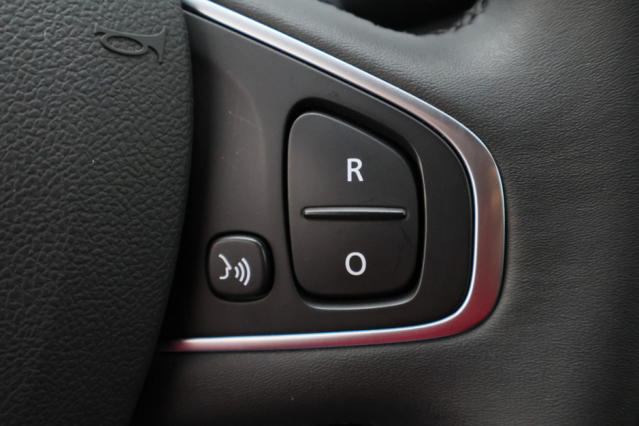 Renault Clio 0.9 TCe Limited Cruise, Apple Carplay, Keyless, PDC, 16"