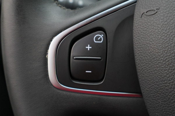 Renault Clio 0.9 TCe Limited Cruise, Apple Carplay, Keyless, PDC, 16"