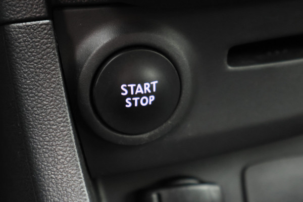 Renault Clio 0.9 TCe Limited Cruise, Apple Carplay, Keyless, PDC, 16"