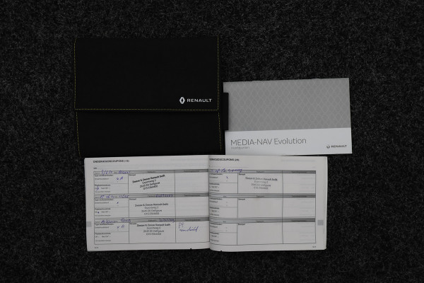 Renault Clio 0.9 TCe Limited Cruise, Apple Carplay, Keyless, PDC, 16"