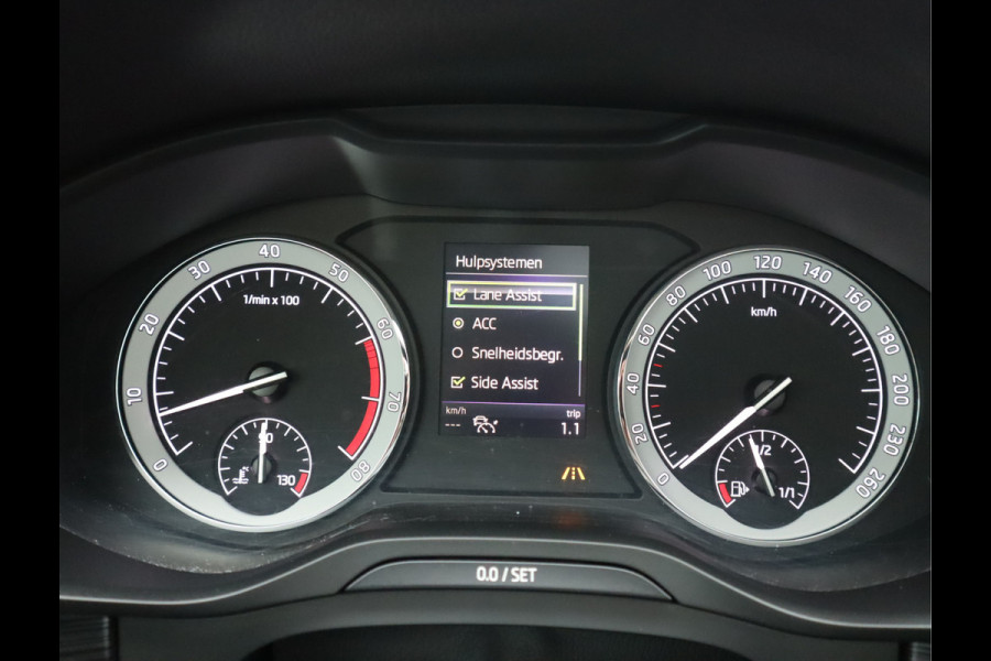 Škoda Kodiaq 1.5 TSI Business Edition Navi / Pano / DSG / Trekhaak /