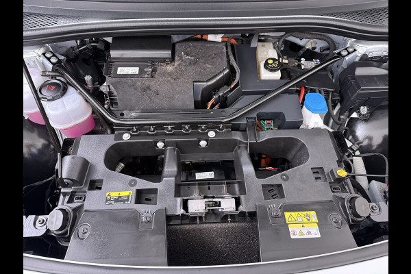 Volkswagen ID.4 82kWh SOH 95% Trekhaak Navi Ecc Adap.Cruise Apple Carplay Android Auto Pdc Pro Edition Led Lmv Isofix DAB Wifi Bluetooth Rijstrooksensor 1.000KG Trekgewicht 1e Eigenaar Origineel Nederlandse Auto