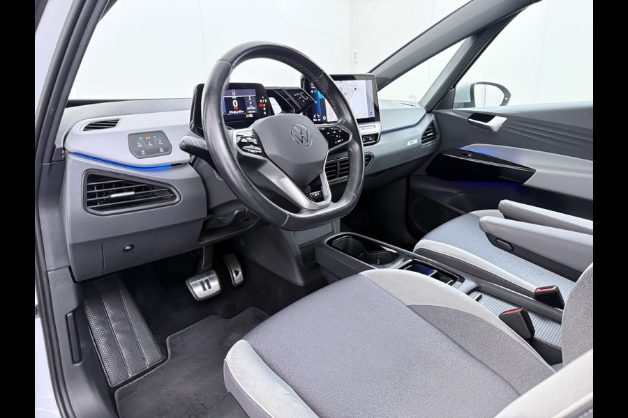 Volkswagen ID.3 First Plus 62kWh Soh92% Trekhaak Camera Navi-Pro Ecc Adap.Cruise Stuur+Stoelverwarming Apple Carplay Android Auto Pdc Bluetooth Keyless Advanced Matrix Led Rijstrooksensor IQ Drive 1e Eigenaar Origineel Nederlandse Auto