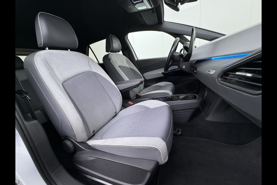 Volkswagen ID.3 First Plus 62kWh Soh92% Trekhaak Camera Navi-Pro Ecc Adap.Cruise Stuur+Stoelverwarming Apple Carplay Android Auto Pdc Bluetooth Keyless Advanced Matrix Led Rijstrooksensor IQ Drive 1e Eigenaar Origineel Nederlandse Auto