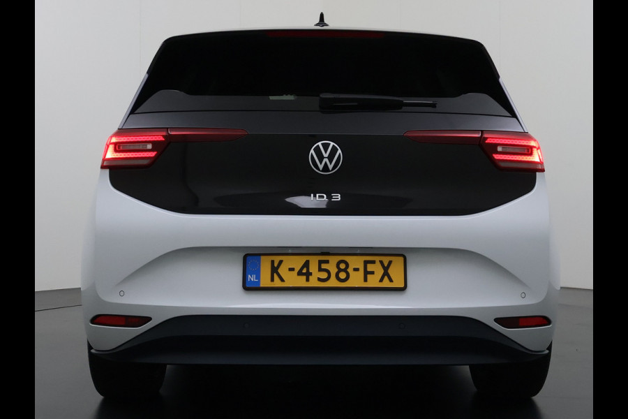 Volkswagen ID.3 First Plus 62kWh Soh92% Trekhaak Camera Navi-Pro Ecc Adap.Cruise Stuur+Stoelverwarming Apple Carplay Android Auto Pdc Bluetooth Keyless Advanced Matrix Led Rijstrooksensor IQ Drive 1e Eigenaar Origineel Nederlandse Auto