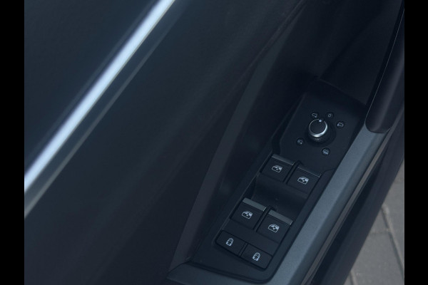 Audi Q3 35 TFSI 150PK|3x S Line|Black Optic| Virtual Cockpit| LED|Pano | Apple CarPlay|BTW Auto