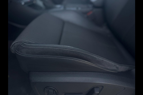 Audi Q3 35 TFSI 150PK|3x S Line|Black Optic| Virtual Cockpit| LED|Pano | Apple CarPlay|BTW Auto