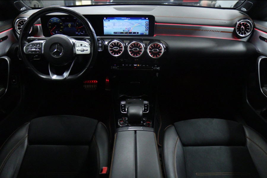 Mercedes-Benz CLA-Klasse 220 ORANJE Edition AMG Line PANO/BURM/LANEASSIST/SFEER/CAM/BOMVOLL