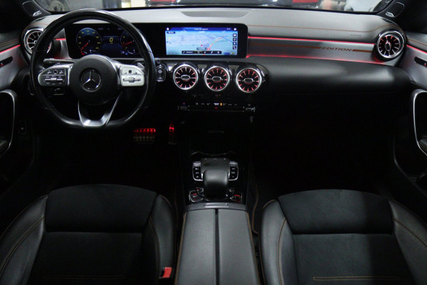 Mercedes-Benz CLA-Klasse 220 ORANJE Edition AMG Line PANO/BURM/LANEASSIST/SFEER/CAM/BOMVOLL