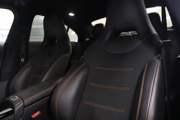 Mercedes-Benz CLA-Klasse 220 ORANJE Edition AMG Line PANO/BURM/LANEASSIST/SFEER/CAM/BOMVOLL