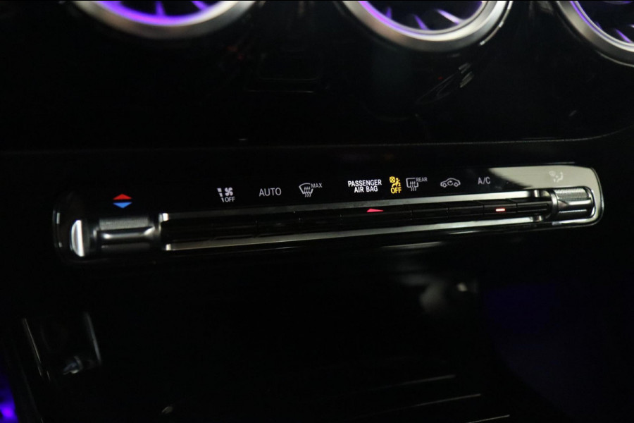 Mercedes-Benz CLA-Klasse 220 ORANJE Edition AMG Line PANO/BURM/LANEASSIST/SFEER/CAM/BOMVOLL