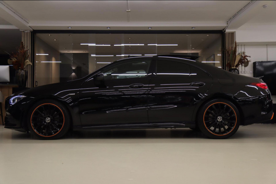 Mercedes-Benz CLA-Klasse 220 ORANJE Edition AMG Line PANO/BURM/LANEASSIST/SFEER/CAM/BOMVOLL