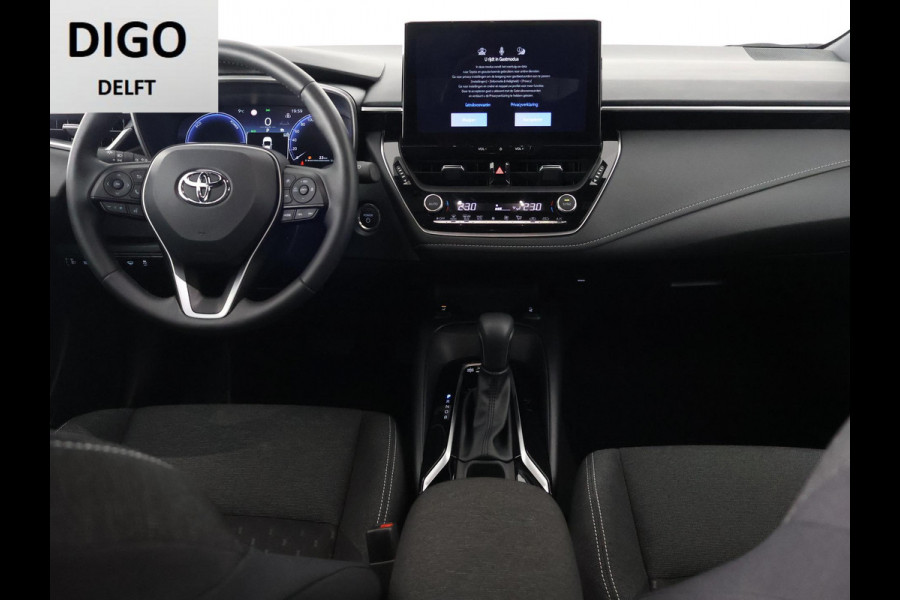 Toyota Corolla HYBRID 140 BUSINESS BLACK ED. GARANTIE 5-2035* 15.000 KM!!! STOEL -EN STUURVERWARMNG . CAMERA . KEYLESS START/STOP . APPLE CARPLAY & ANDROID AUTO