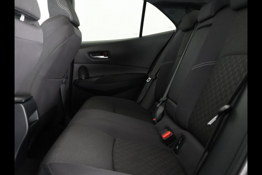 Toyota Corolla HYBRID 140 BUSINESS BLACK ED. GARANTIE 5-2035* 15.000 KM!!! STOEL -EN STUURVERWARMNG . CAMERA . KEYLESS START/STOP . APPLE CARPLAY & ANDROID AUTO